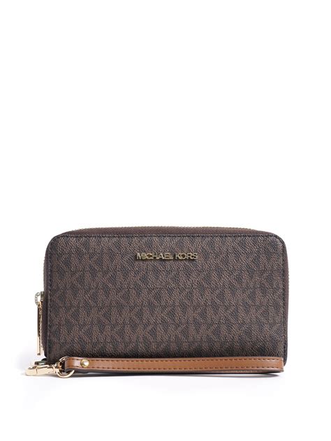 michael kors jet set men's signature billfold with passcase brown|Jet Set Travel Large Signature Logo and Metallic  .